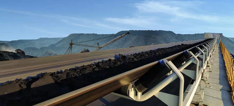 How to improve the service life of conveyor belts?