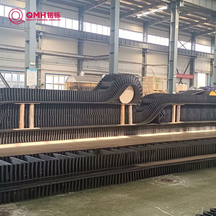 The Growing Role of Corrugated Sidewall Conveyor Belts in Steep-Angle Transport